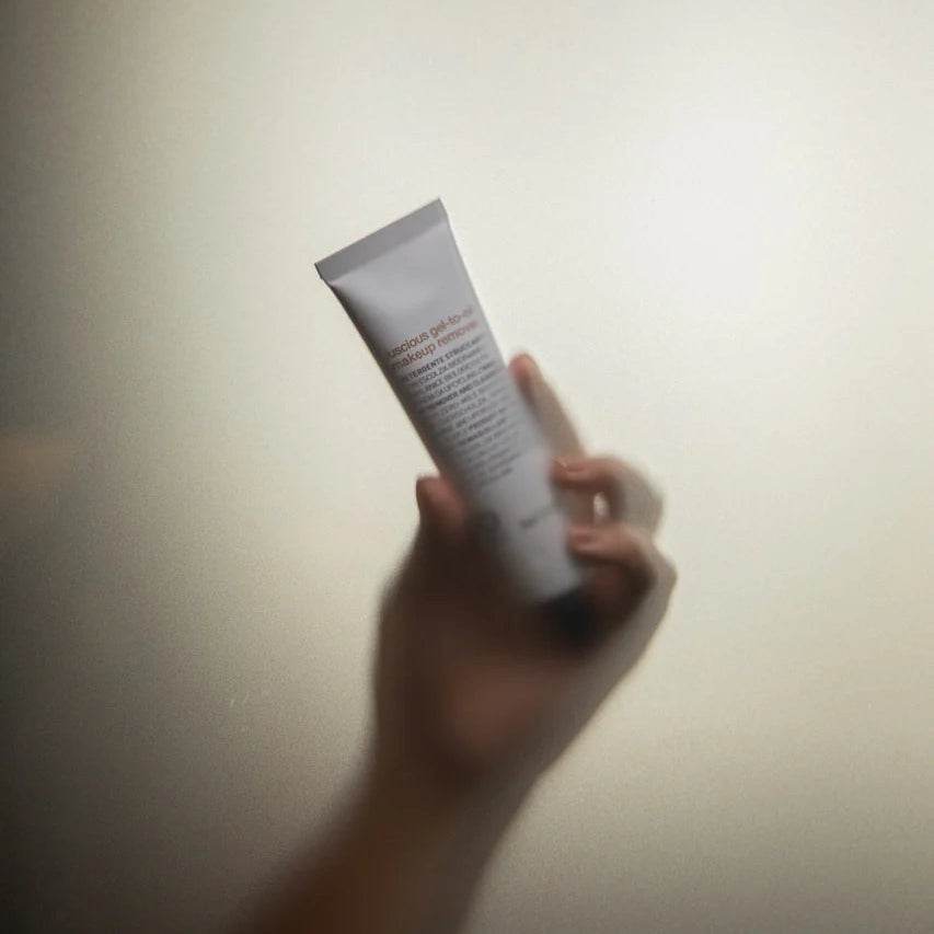 Oway Luscious Gel-To-Oil Makeup Remover - SieroSanto