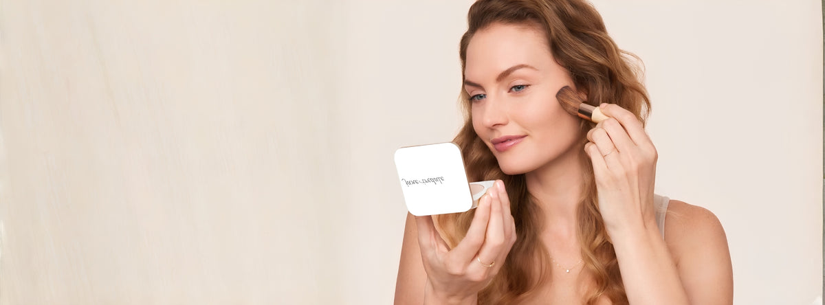 Jane_Iredale_-_Quiz_-_SieroSanto