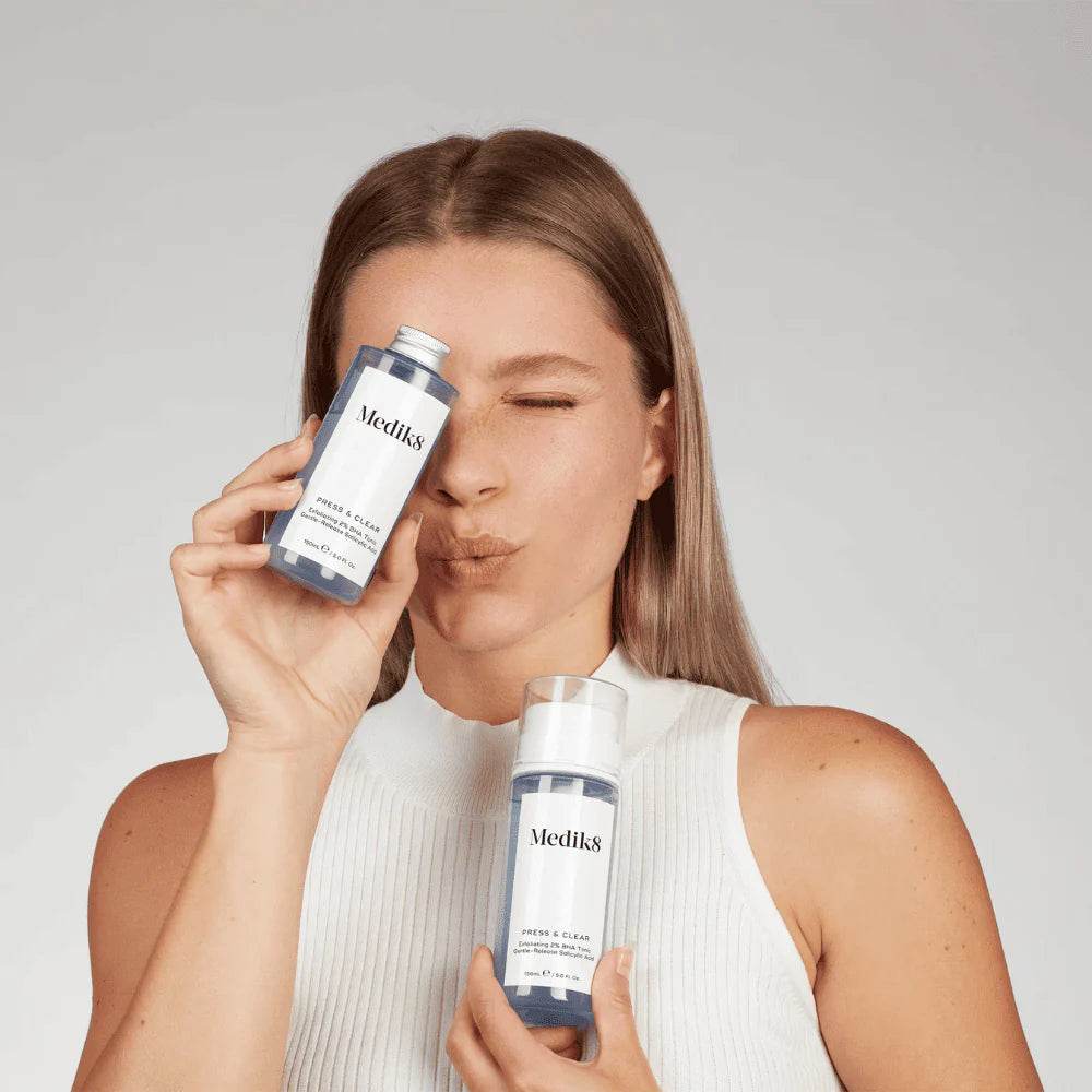 Medik8 PRESS & CLEAR™ - SieroSanto