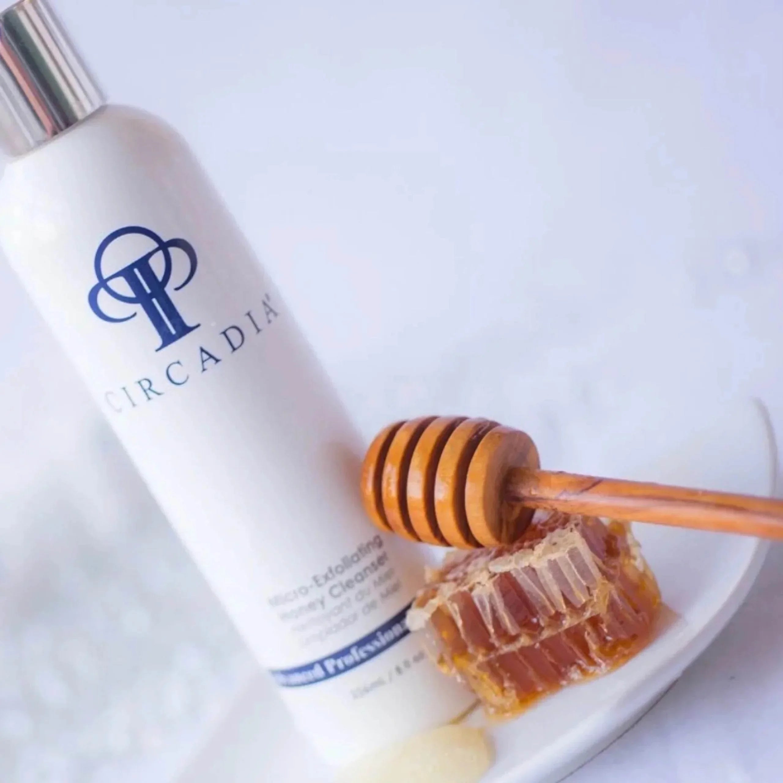 Circadia Micro-Exfoliating Honey Cleanser - SieroSanto