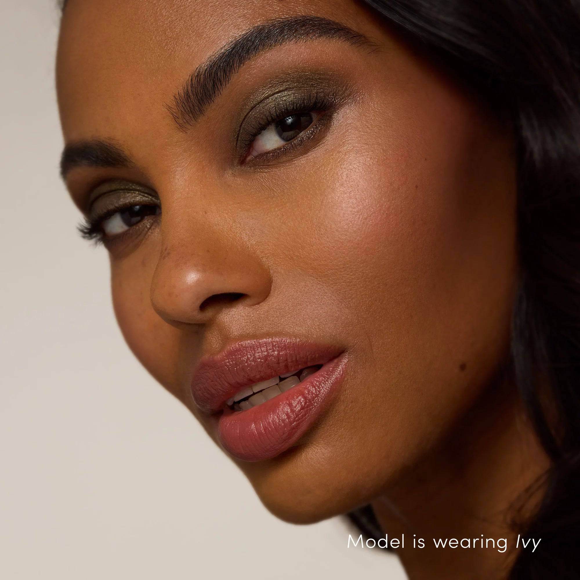 Jane Iredale ColorLuxe Eye Shadow Stick - SieroSanto