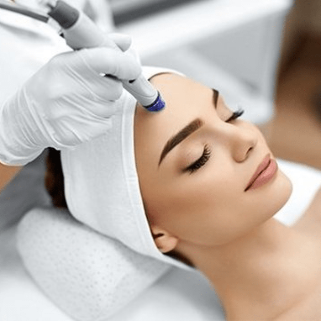 Deluxe HydraFacial + Glowpeel Behandeling - SieroSanto Skin Clinic